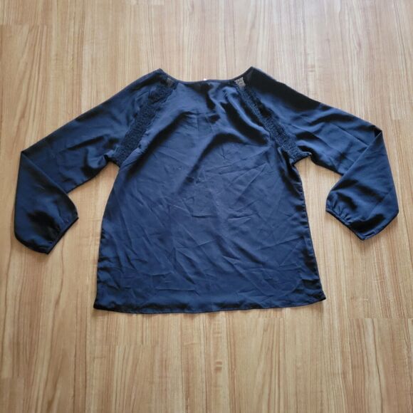 Old Navy Top Shirt Womens Medium Black Lace Detail Balloon Sleeve Office Neutral - Picture 10 of 11